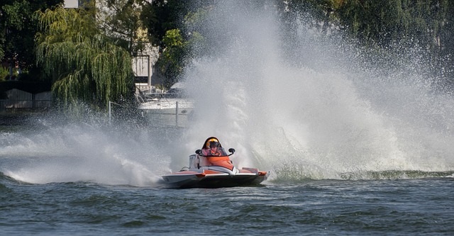 但他在事件 但他在事件